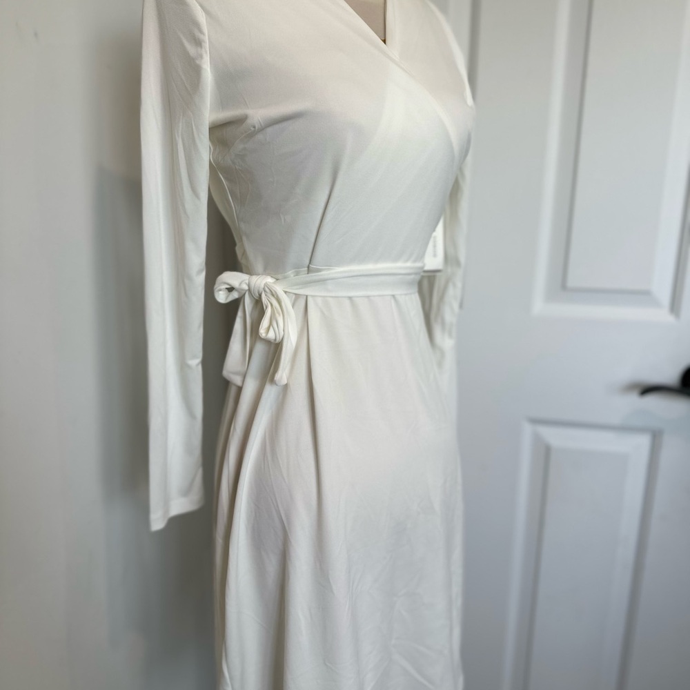 Alexia Admor Ivory  Mini Dress